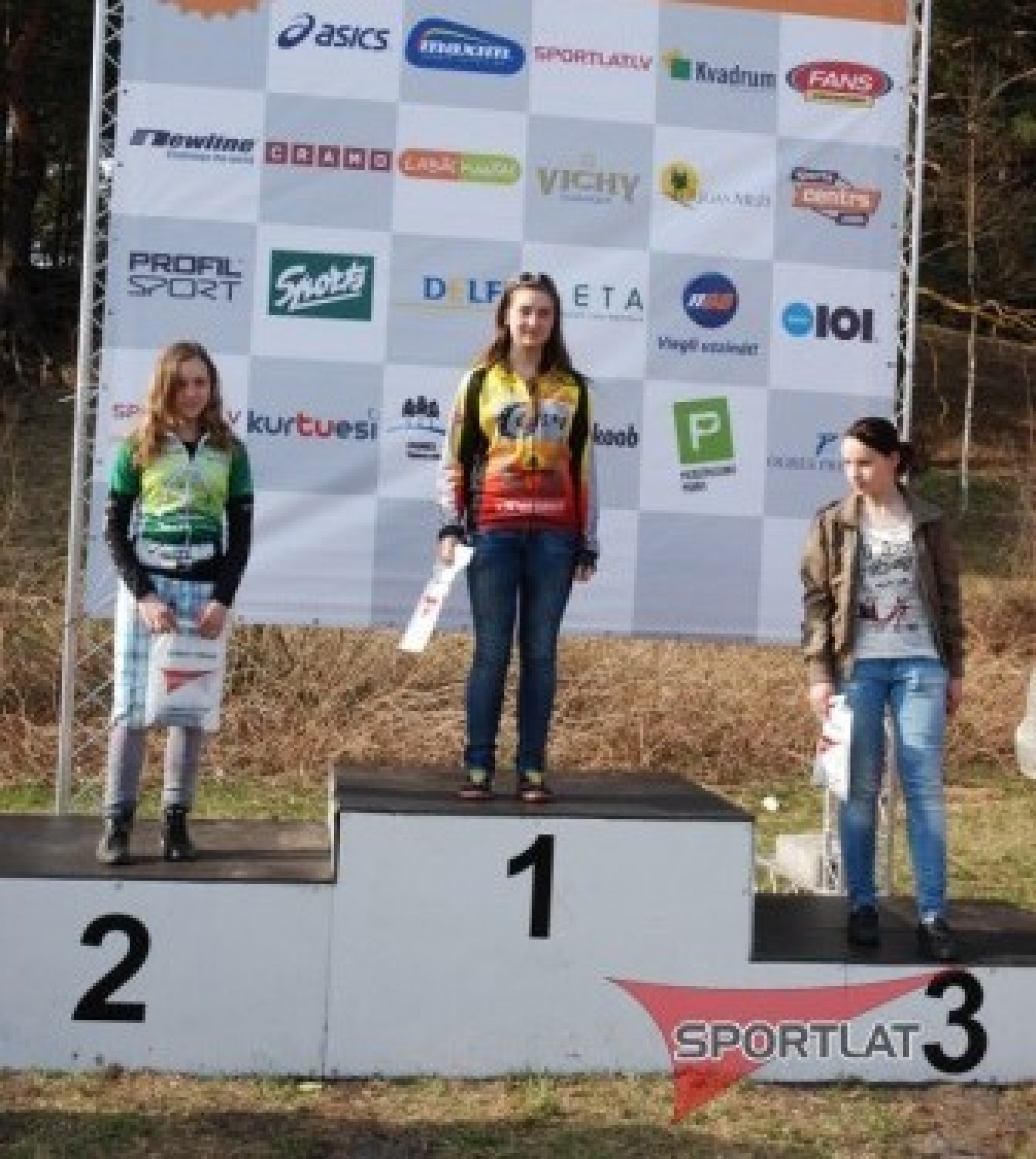 Rūta Brakovska uzvar „Rīgas MTB tautas velobrauciena” pusmaratonā