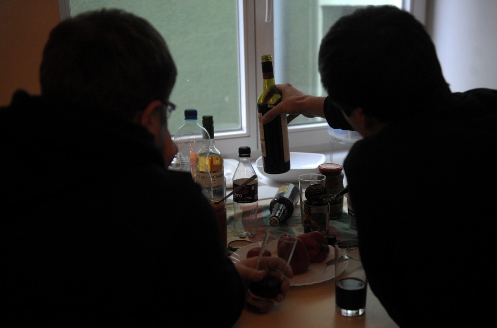 Darbā bojāgājušie bieži ir lietojuši alkoholu, un vidējais alkohola līmenis asinīs ir 0,35 promiles