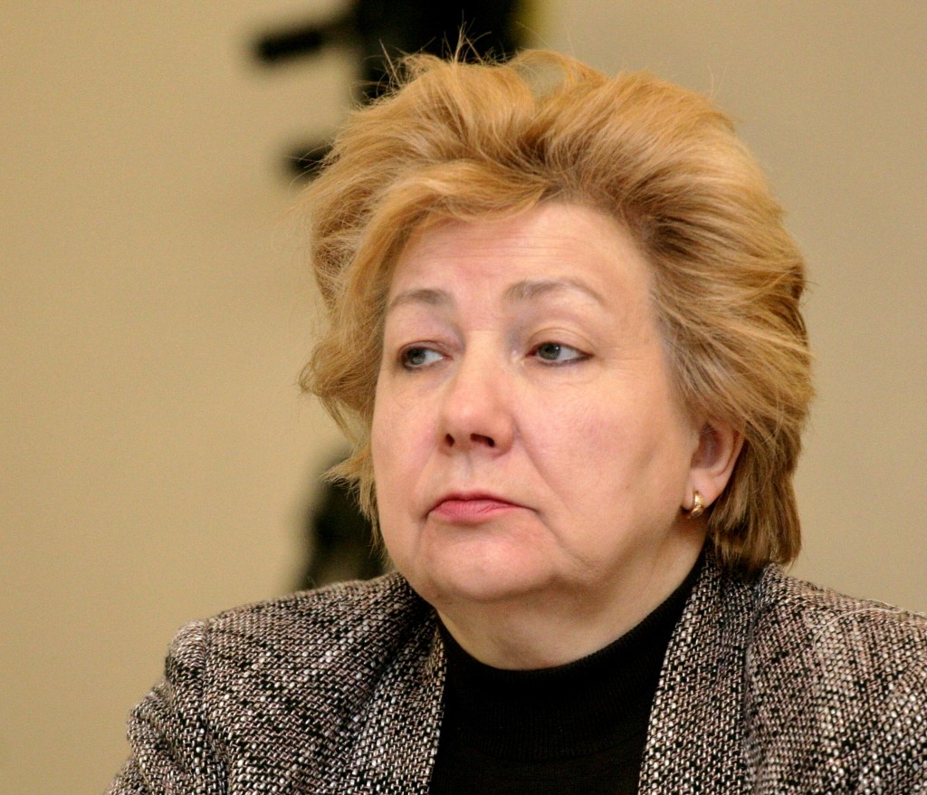 Ostrovska: Ķēkšas nevar vadīt valsti