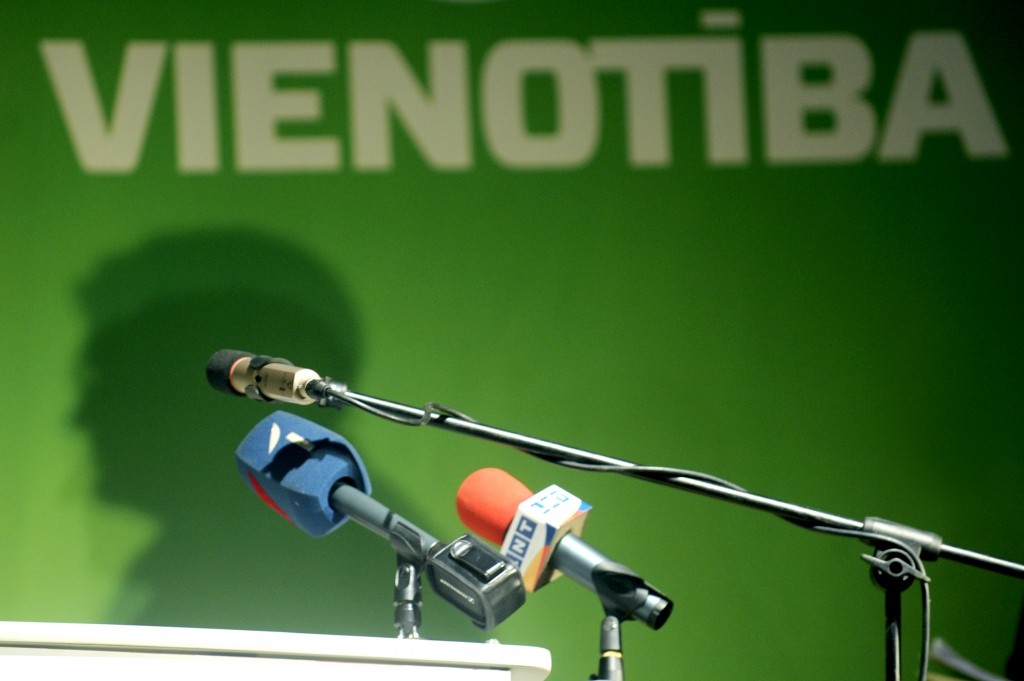 Sociālās hartas dēļ Vienotība aizvaino savus partnerus