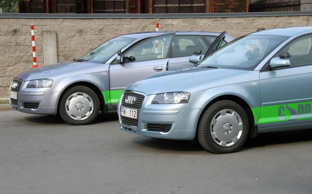 Autoskolas instruktors CSDD mēģina kārtot eksāmenu citas personas vietā