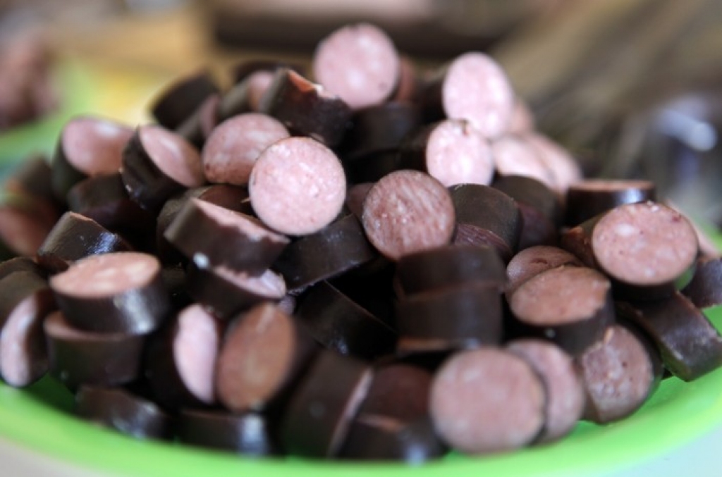 Rēzeknes gaļas kombināta produkcijā Lietuvā, iespējams, konstatēta zirga gaļa