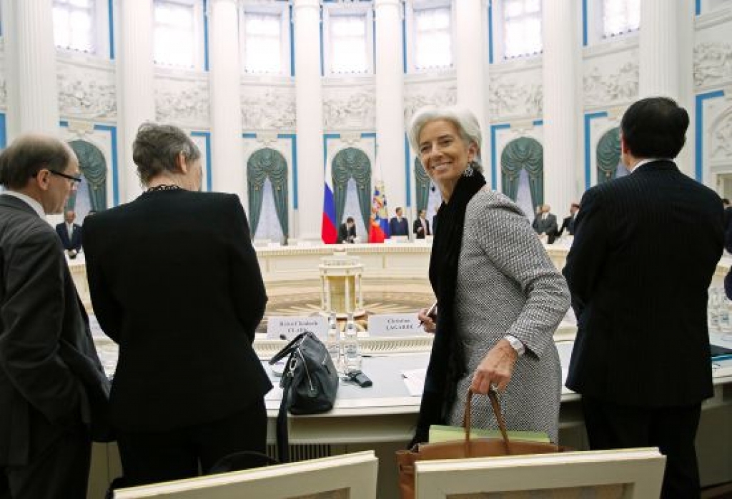 Ekonomisko lielvalstu pārstāvji sola atturēties no valūtu devalvācijas