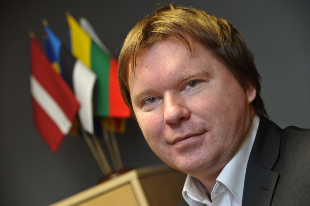 Ekonomists: Mazinoties ēnu ekonomikai, pieaug neuzticēšanās valdībai