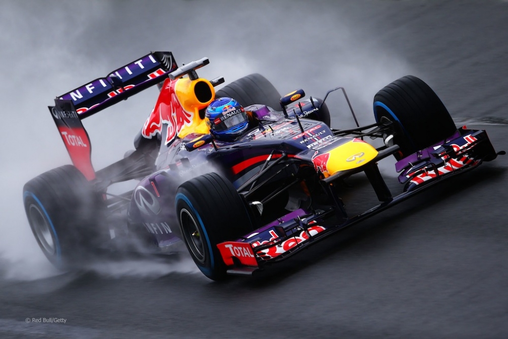 Red Bull piloti uzvar F-1 Austrālijas GP kvalifikācijā