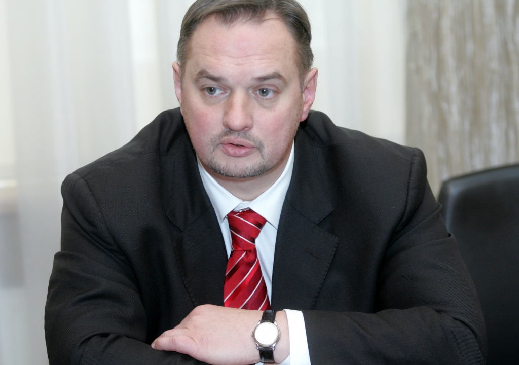 RD Vienotība prasa Radzeviča atstādināšanu