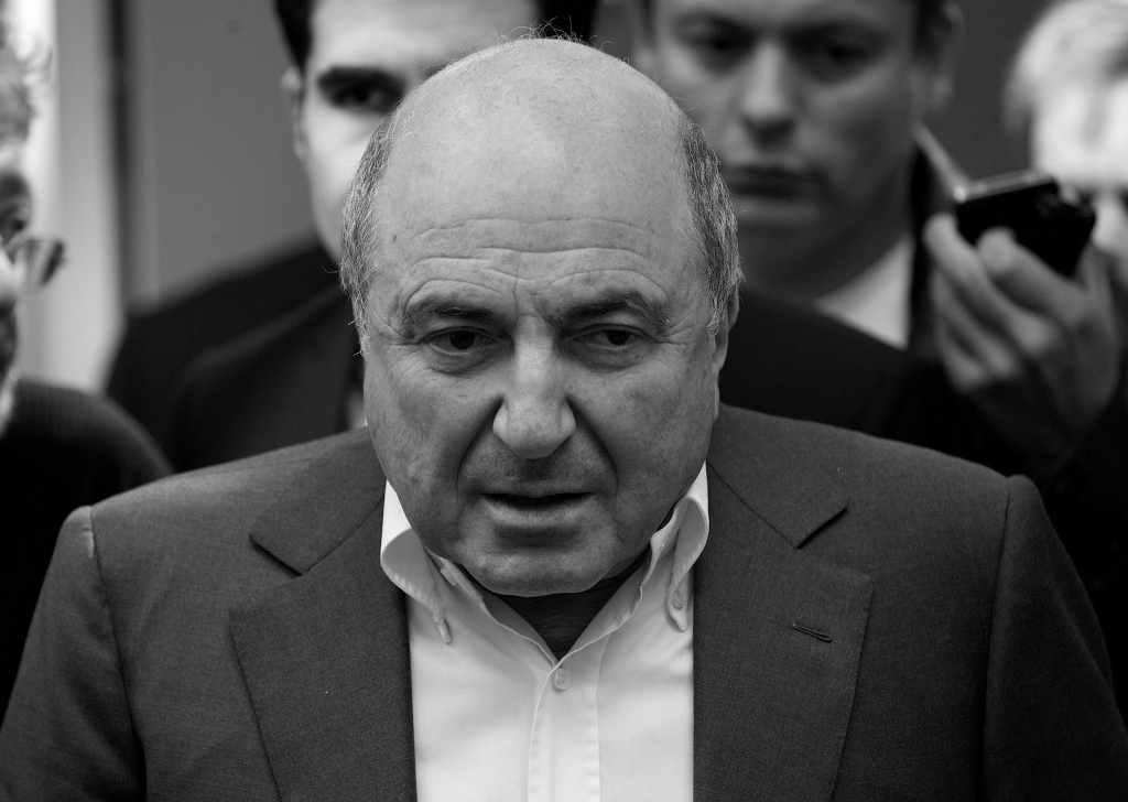papildināta (19:31) - Krievu miljardieris Boriss Berezovskis izdarījis pašnāvību