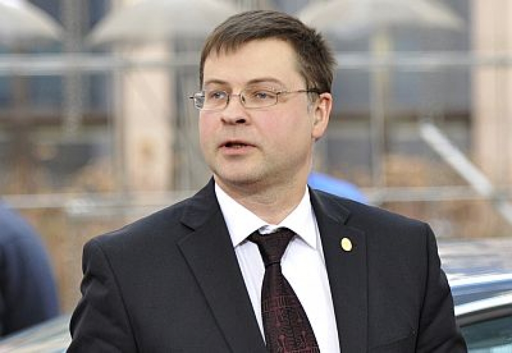 Premjers: svarīgi nepieļaut, ka ar nodokļu maksātāju naudu tiek risinātas multimiljonāru problēmas