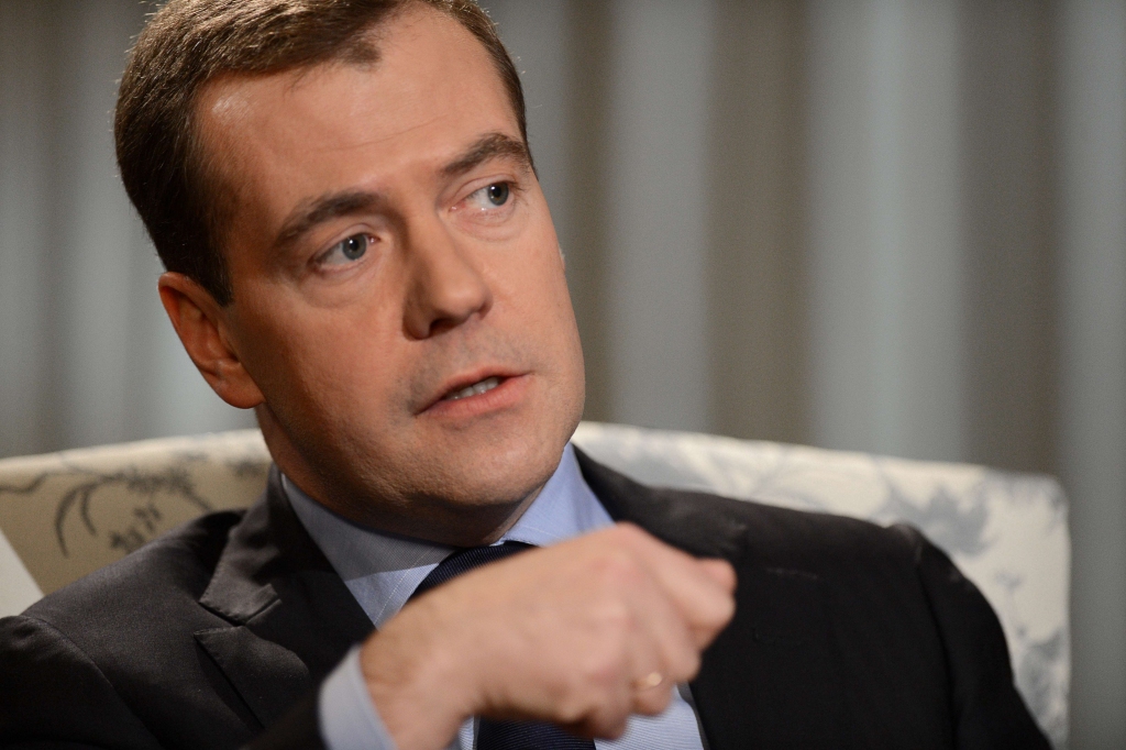 Krievija oficiāli paziņojusi, ka Medvedevs gatavs tikties ar Dombrovski