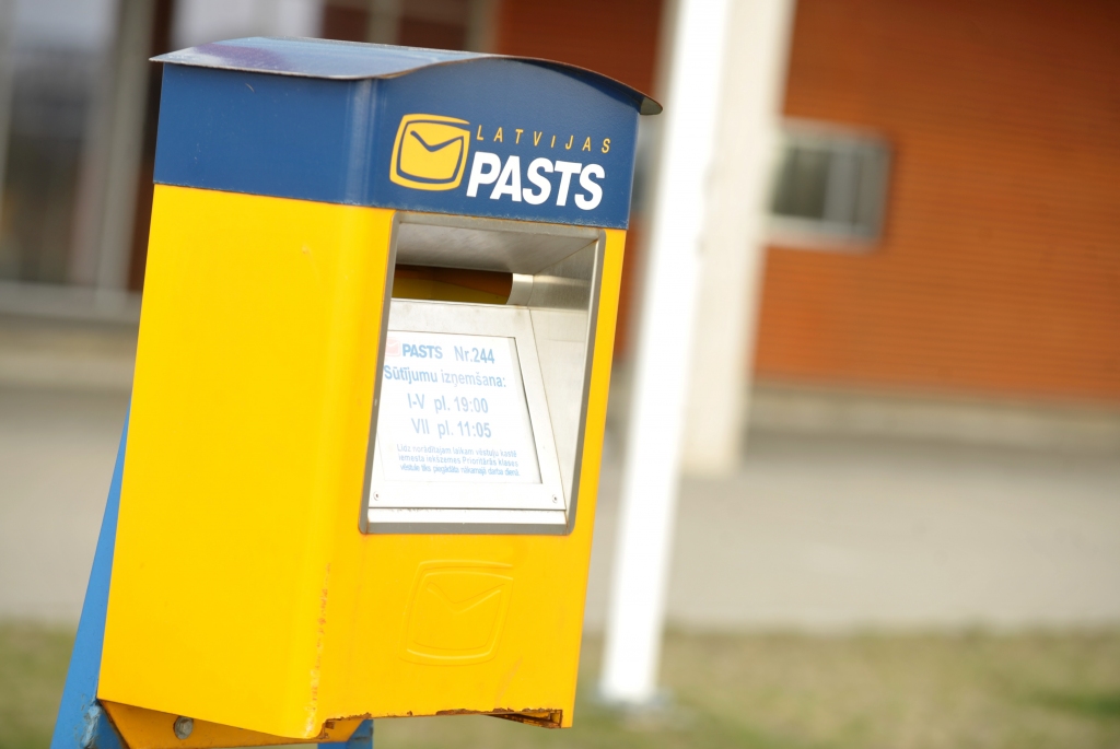 Pasts apkaro konkurentus