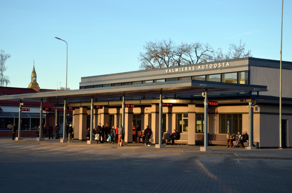 Valmieras autoostai 100 dienas