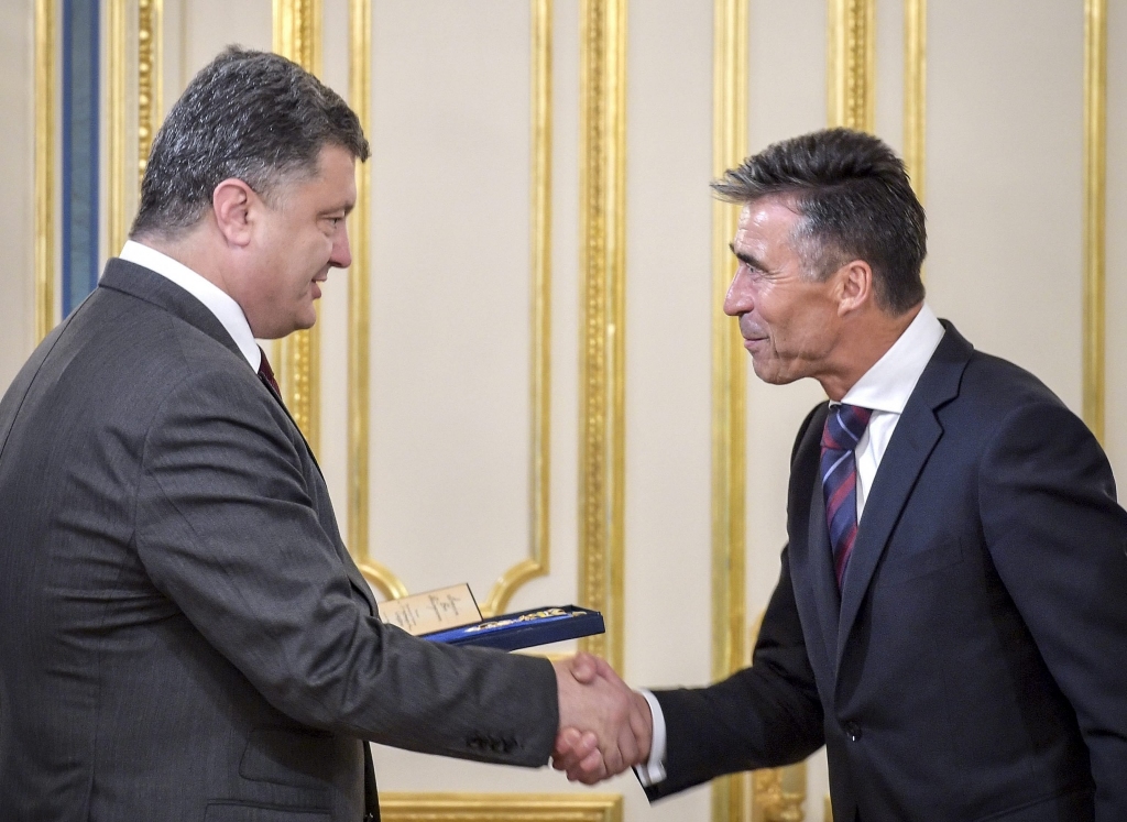 NATO pārtrauc sadarbību ar Krieviju