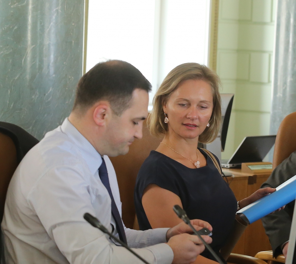 Tviterpērles: Lielākie patrioti - neuzticami valstij?