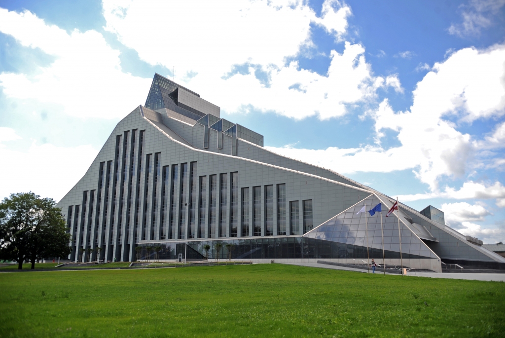 Uz Gaismas pili aizceļojuši jau 70% no LNB krājumiem
