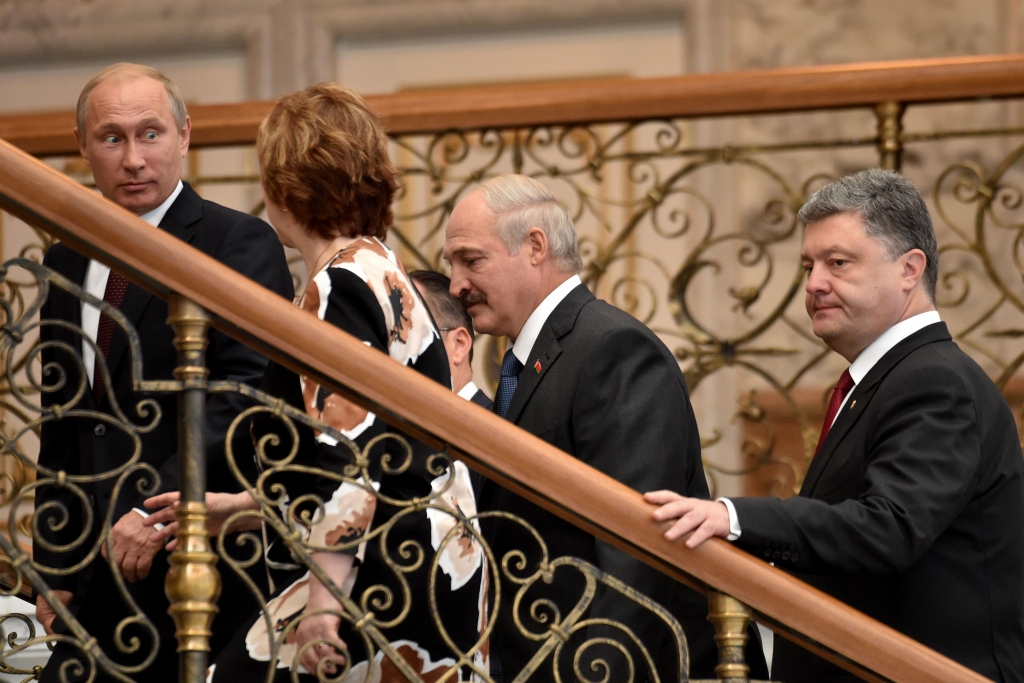 FOTO: Minskā tiekas Putins un Porošenko