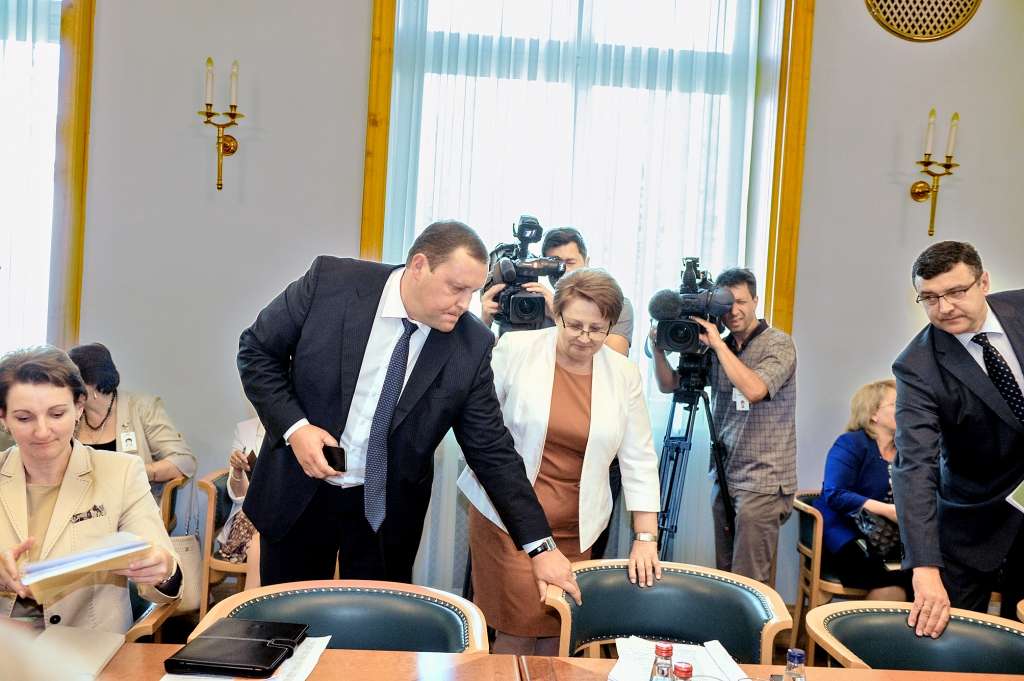 Bēgļu jautājums arvien karstāks