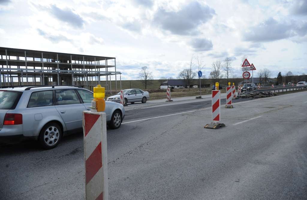 Nākamgad valsts un pašvaldību autoceļiem plāno atvēlēt 339 miljonus eiro