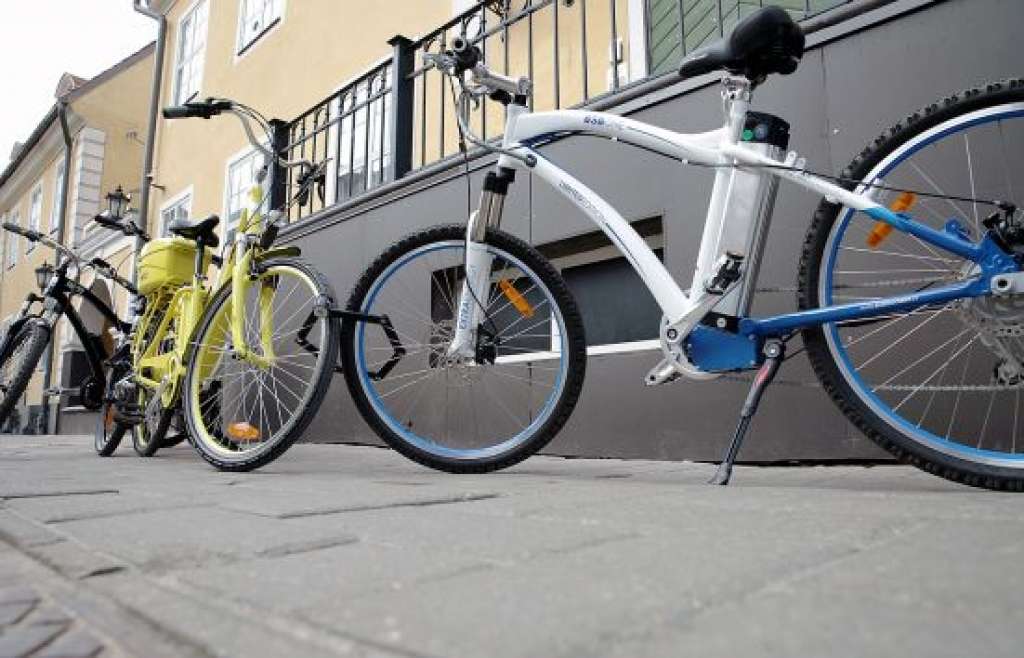 Elektrovelosipēds. Starp motorolleri un pilsētas divriteni