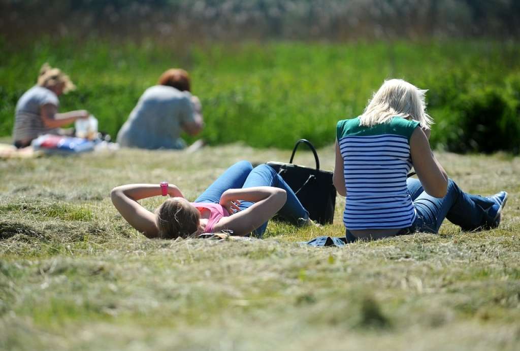 Ceturtdiena būs vasarīgi silta