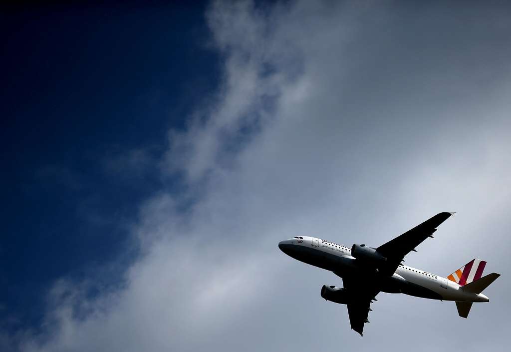 Ukraina no 25.oktobra aizliegs visus Krievijas aviokompāniju lidojumus