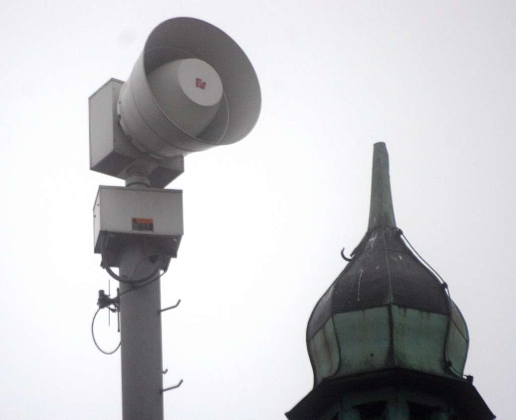 No trauksmes sirēnām 11 nav darbojušās; VUGD sola tehniskās problēmas novērst