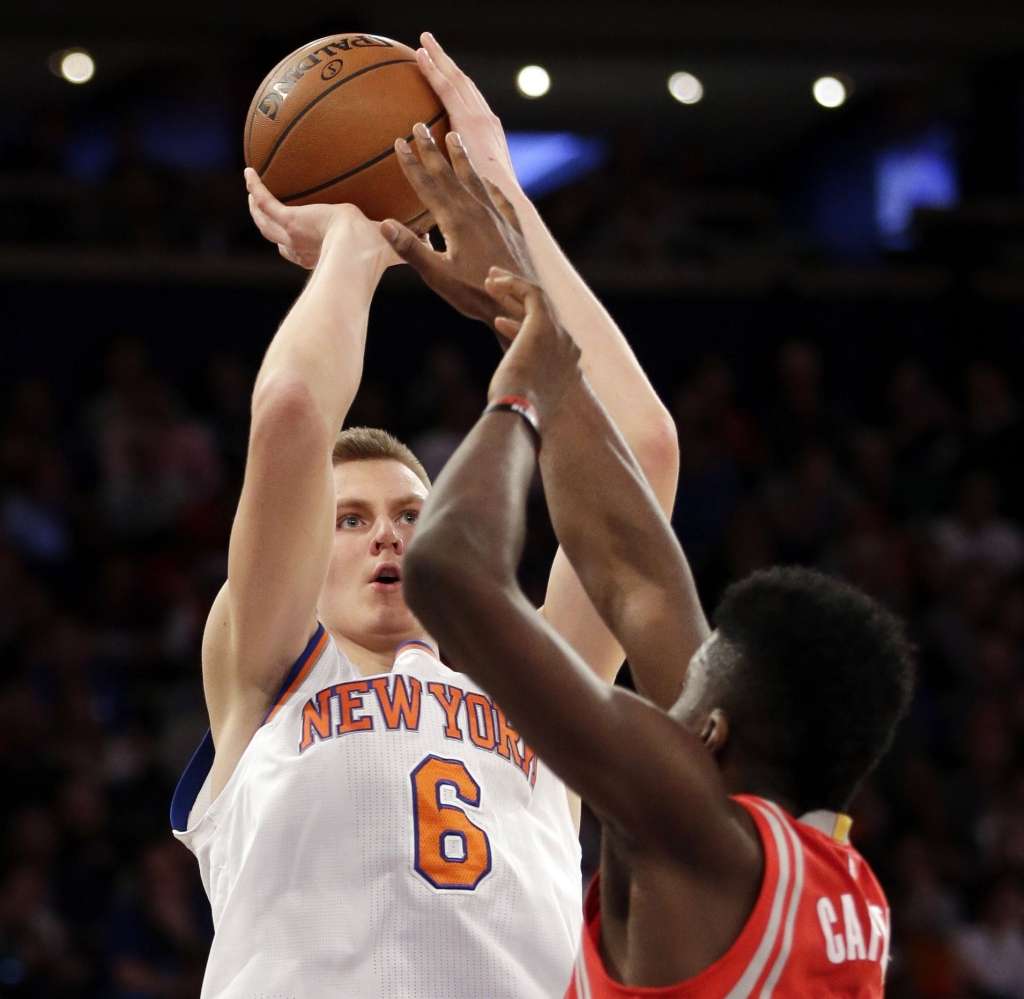 VIDEO: Porziņģim 20+13 Knicks zaudējumā