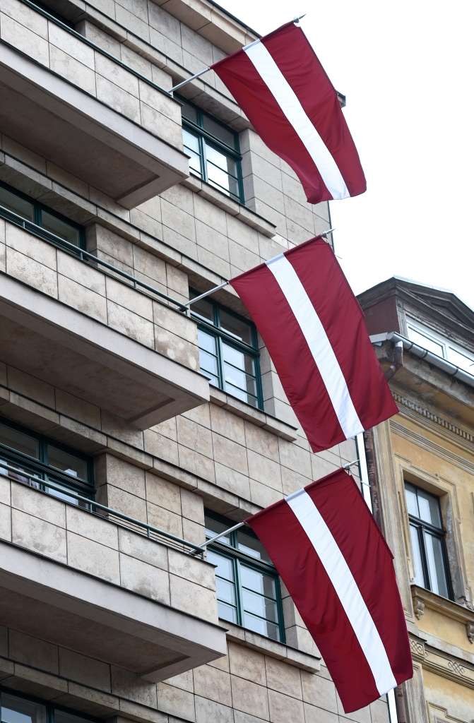 Cīnīsies pret karoga interpretācijām