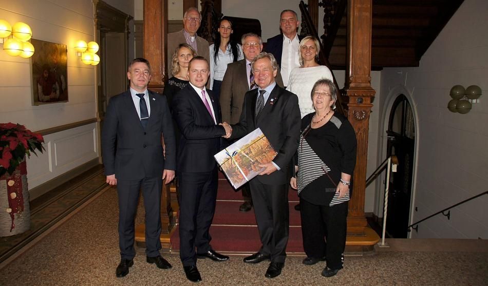 Vācu medijā par Smiltenes mēra vizīti Villihā