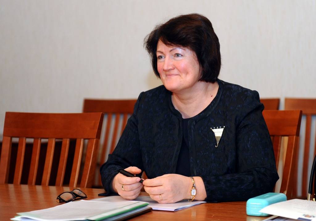 Pētersone iesniegusi finanšu ministrei sarakstu ar negodprātīgiem VID darbiniekiem