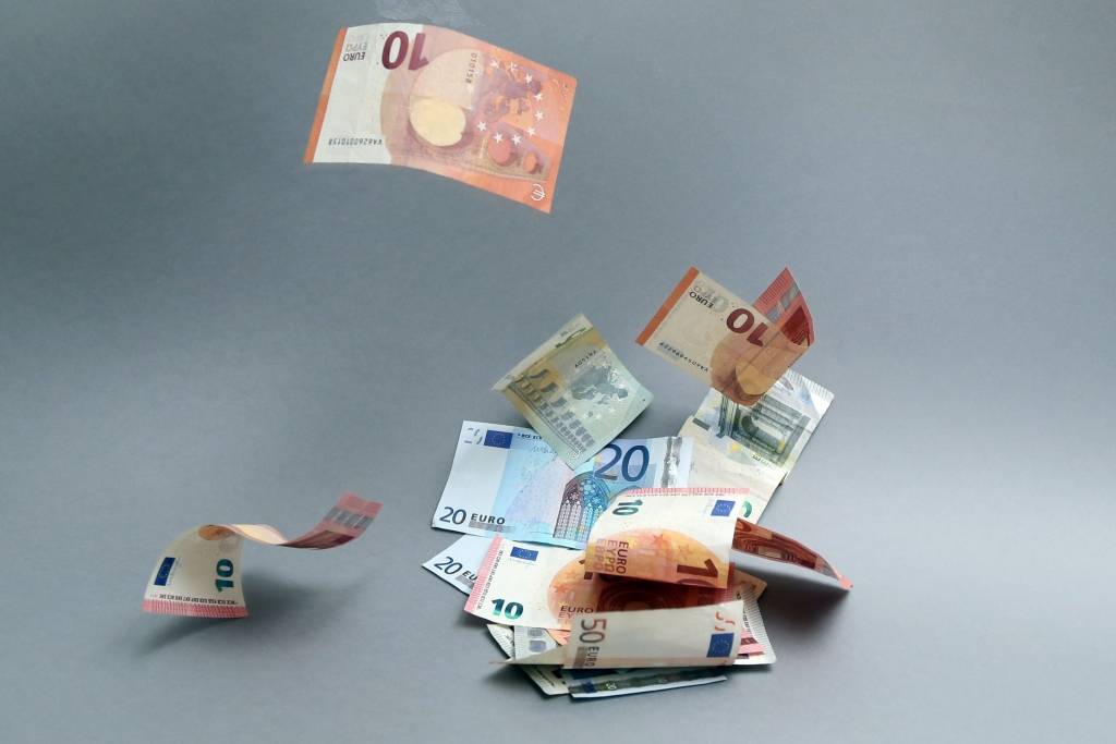Lielākie nodokļu parādnieki VID parādā 255 miljonus eiro
