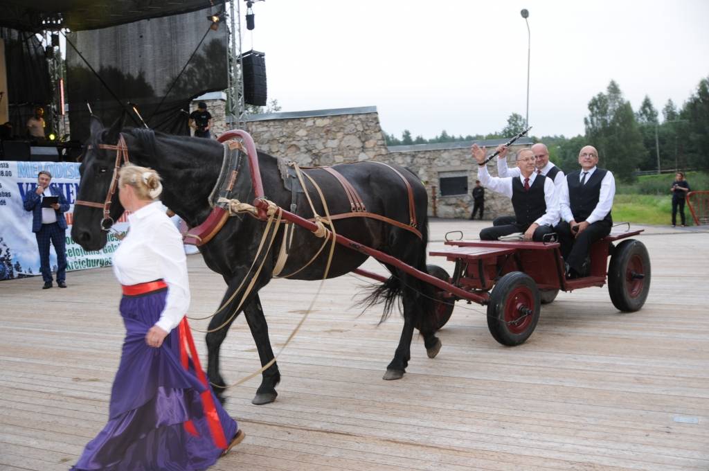 Valkas pilsētas kapela "Bumerangs" svin savu 30 gadu pastāvēšanas jubileju
