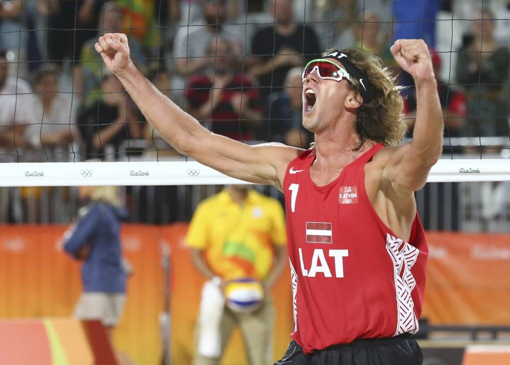 Latvija Rio: Samoilovs/Šmēdiņš tiekas ar pārsteidzošajiem kubiešiem, turpina Birzule