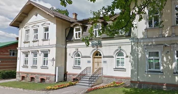 "SEB banka" filiālēs, tostarp Smiltenē, ievieš planšetdatorus