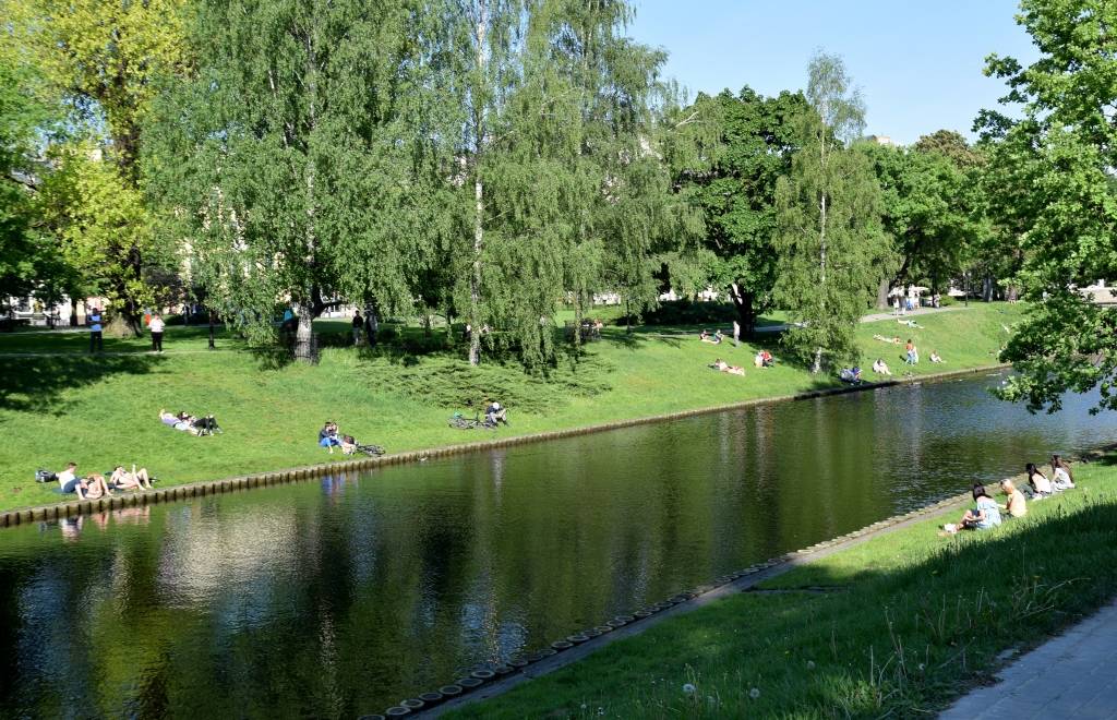 Ceturtdiena būs silta un saulaina