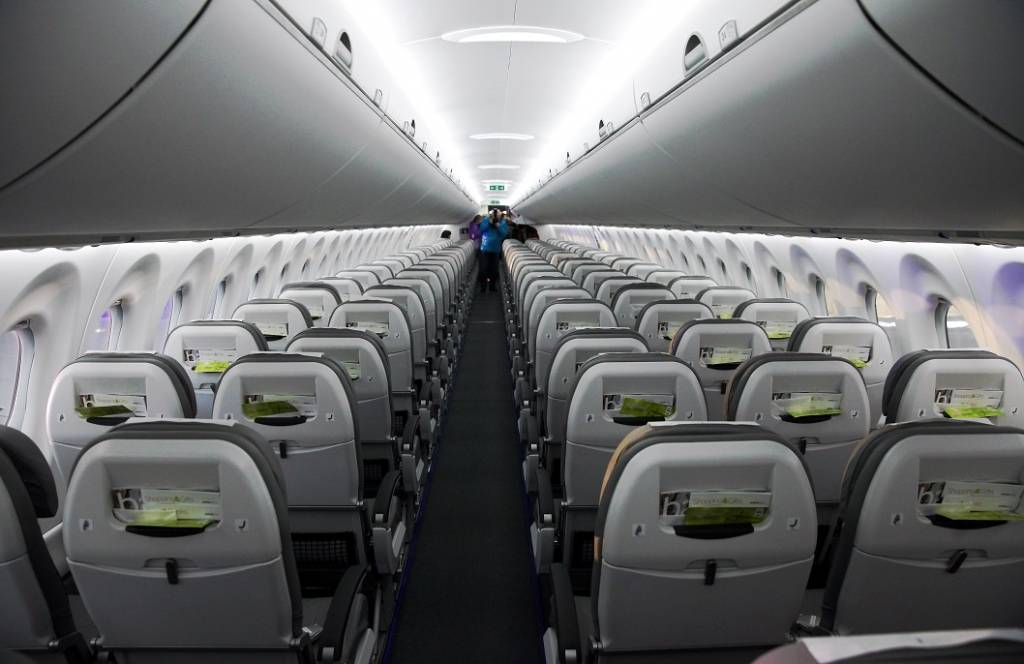 Bombardier nedienu dēļ atkal pārcelta jauno lidmašīnu piegāde airBaltic