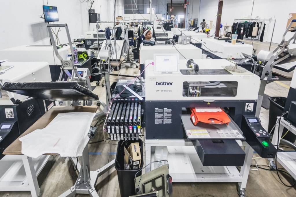 Seši jautājumi un atbildes par Draugiem Group uzņēmuma Printful otro ražotni ASV