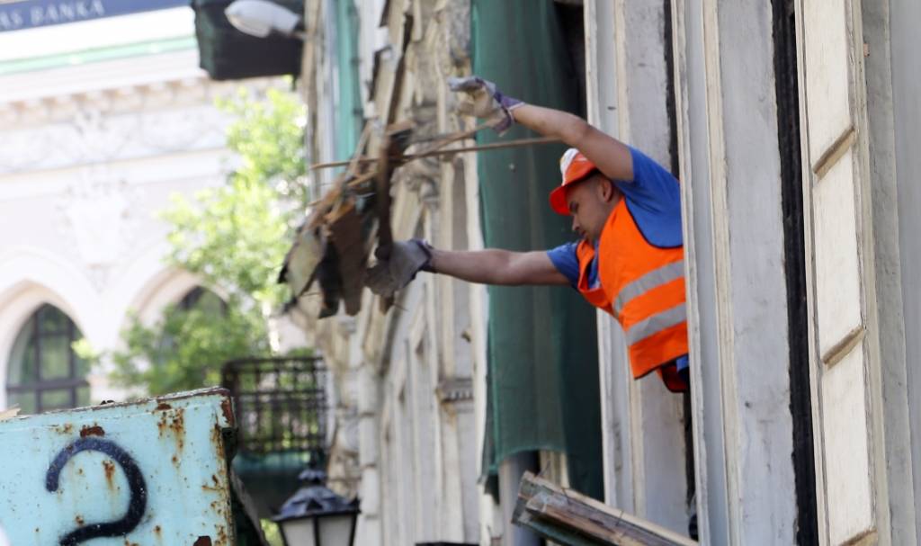 Bezdarba līmenis paslīdējis zem 8%