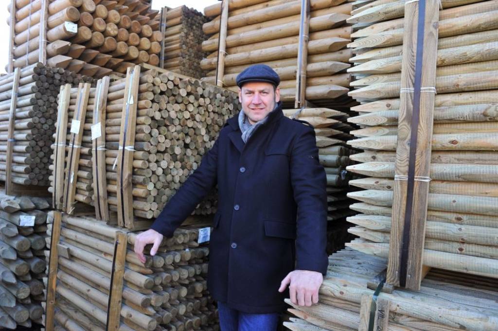 Eksportspēja: Iežogo šosejas un briežu dārzus