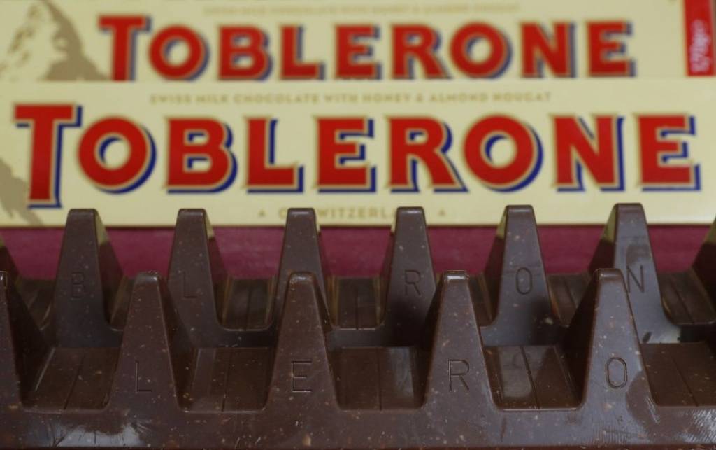 Brexit dēļ Lielbritānijā samazina Toblerone šokolādes izmērus