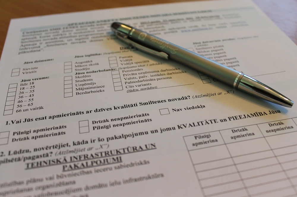 Piedalies aptaujā un izsaki viedokli par Smiltenes novada pašvaldības darbu!