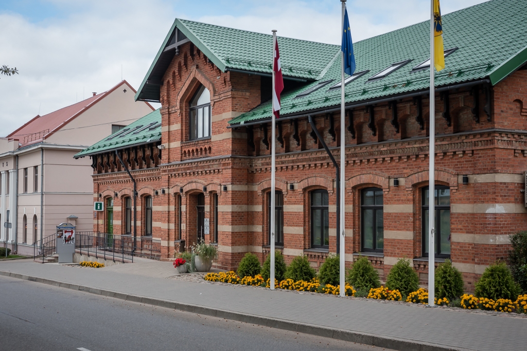 Uzsākta Smiltenes novada pašvaldības ēkas rekonstrukcija