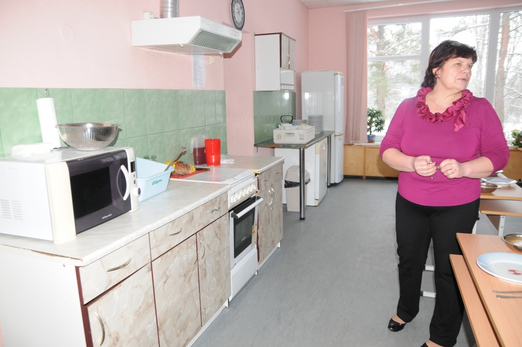 Ģimenes atbalsts centram grūti mazināt bērnu rūgtumu par savu likteni un aizstāt ģimeni