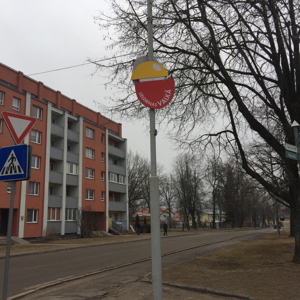 Vieni – mēģina, citi – kritizē