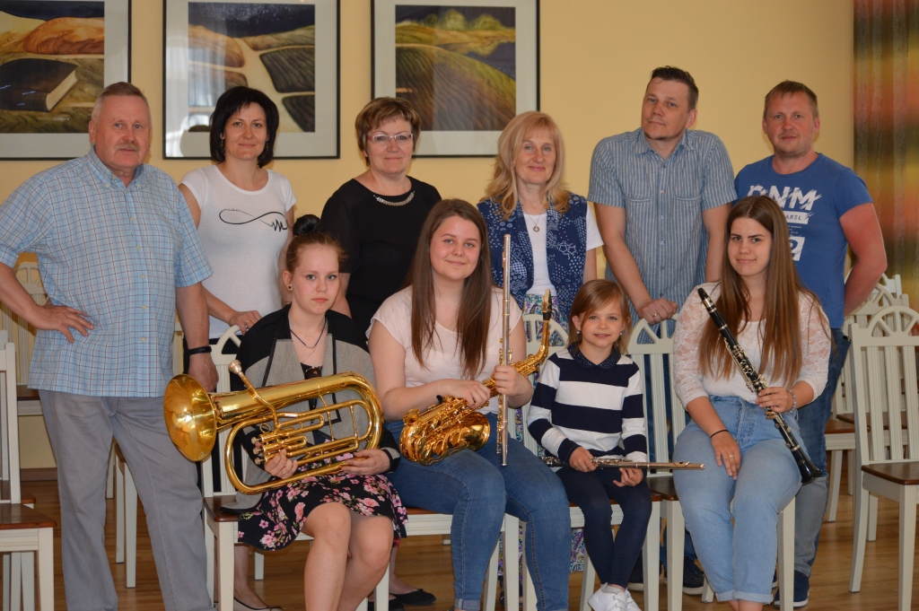 Smiltenes mūzikas skolas pūtējiem – pilns medaļu komplekts