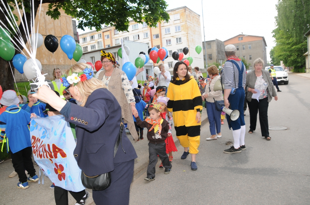 1. jūnijā Valkā nebūs ratu parādes