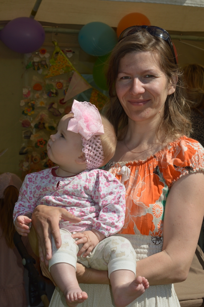 Rada svētkus, kas māca dot un palīdzēt