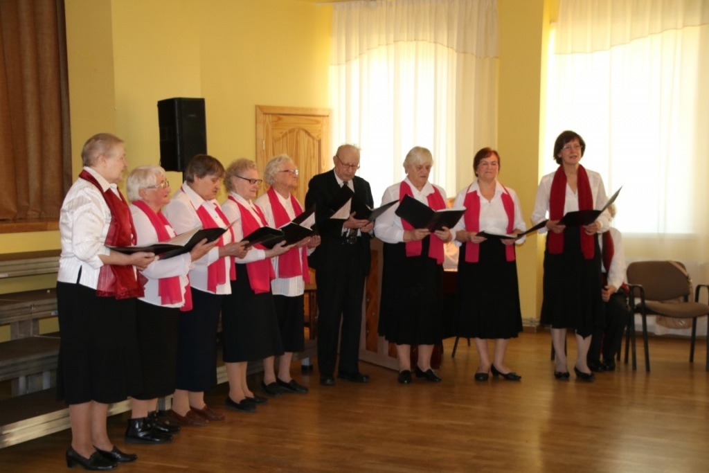 Kārķos – sadziedāšanās pasākums “Draugs, atver vārtus...”
