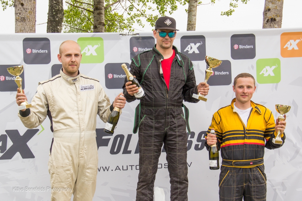 Autosportists turpina gūt panākumus