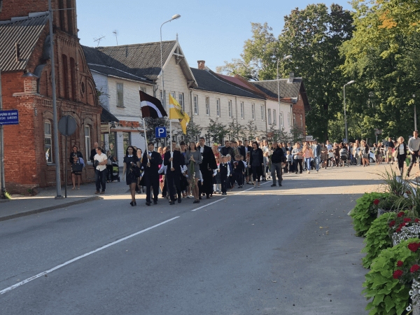 Satiksmes ierobežojumi Smiltenē Zinību dienā, 2. septembrī