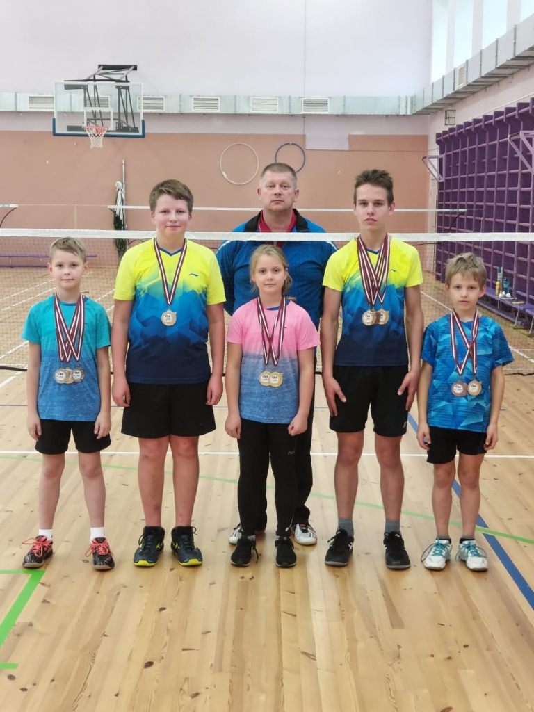 Valkas jaunieši izcīna 11 medaļas